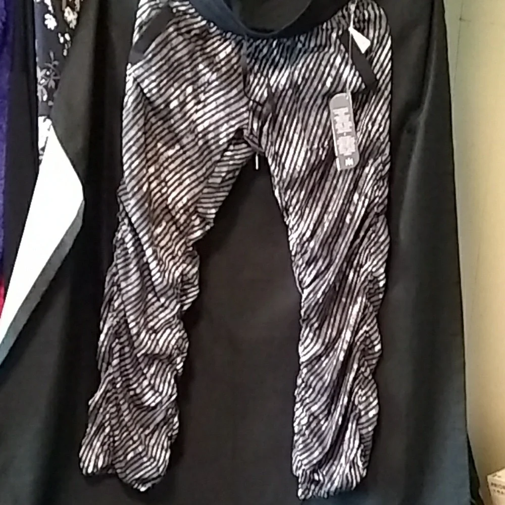 *Kyodan* Grey and Black Size Small - Picture 2 of 4